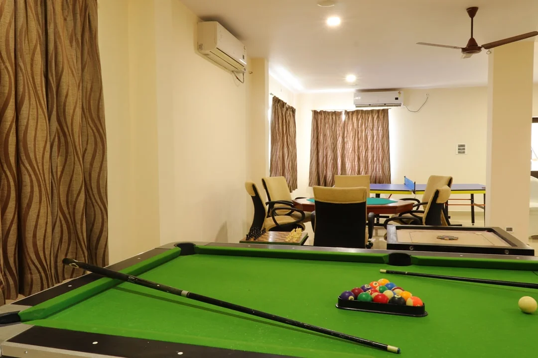 Pool table Yog Resort